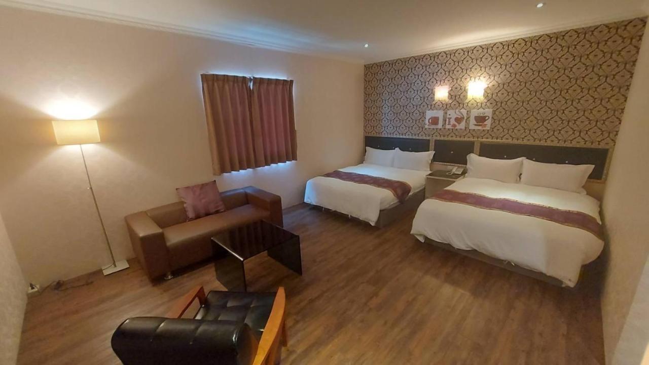 Jungle City Motel Chiayi Exterior foto