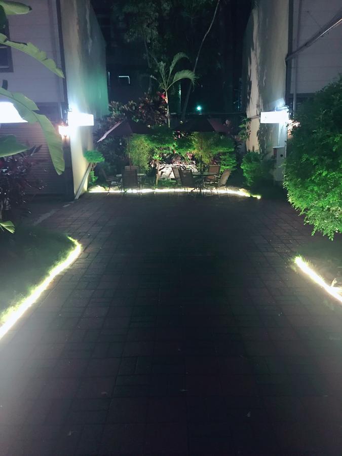 Jungle City Motel Chiayi Exterior foto